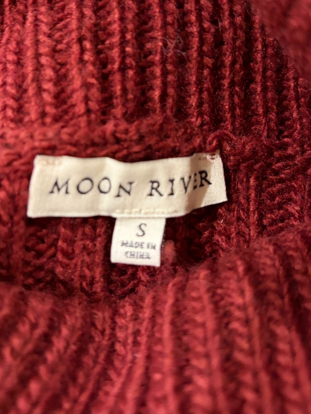 Moon River Ribbed Cable-Sleeve Turtleneck Sweater in Burgundy - Picture 6 of 6